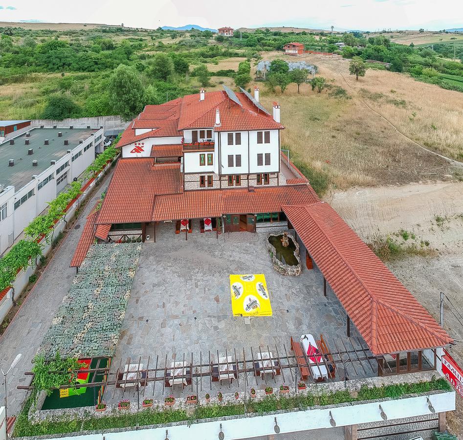 Hotel Pirinski Han - Old Adjev Han Sandanski Bagian luar foto